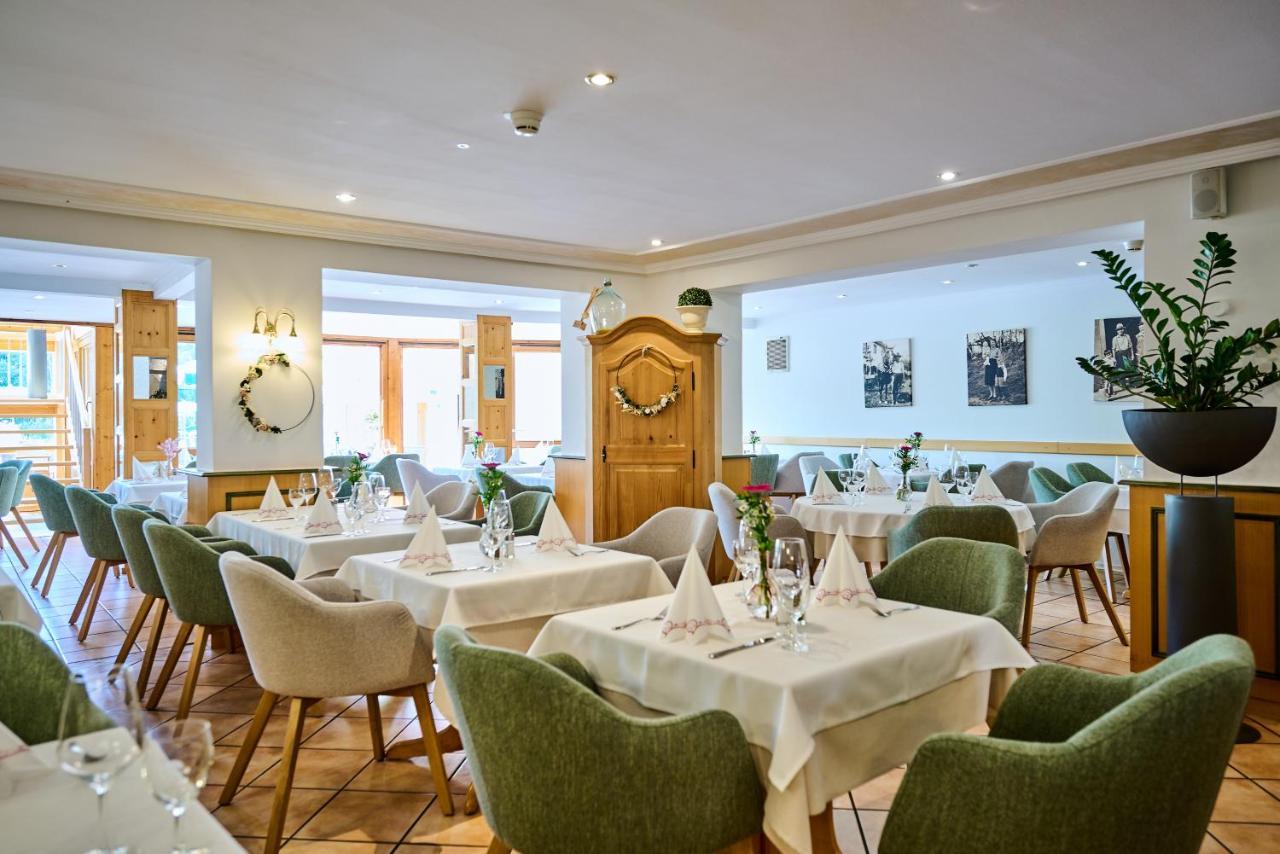 Hotel Restaurant Zum Goldenen Anker Mit Hallenbad & Wellnessbereich Windorf  외부 사진