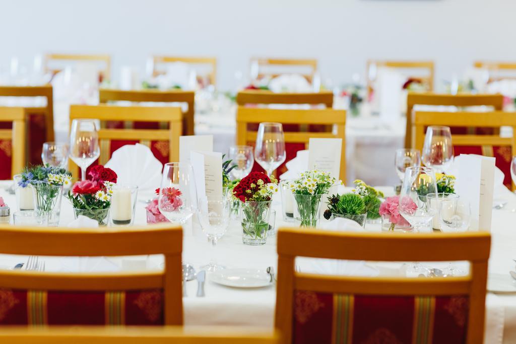 Hotel Restaurant Zum Goldenen Anker Mit Hallenbad & Wellnessbereich Windorf  외부 사진